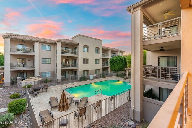 Foto del edificio - 7609 E Indian Bend Rd