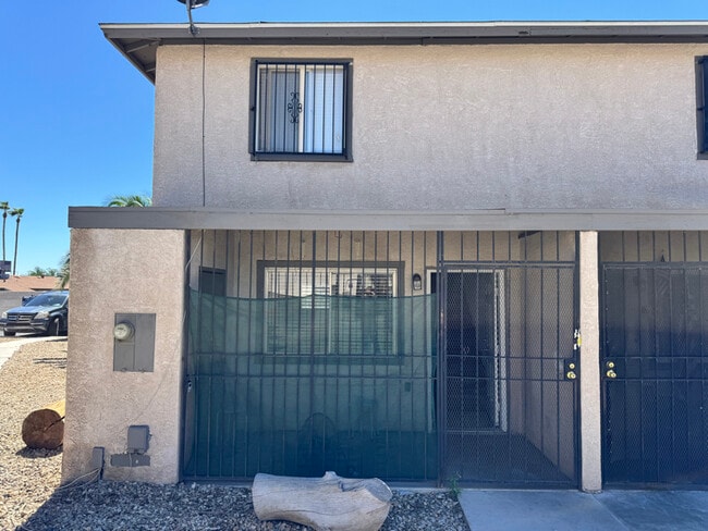 Building Photo - 3536 Rio Robles Dr