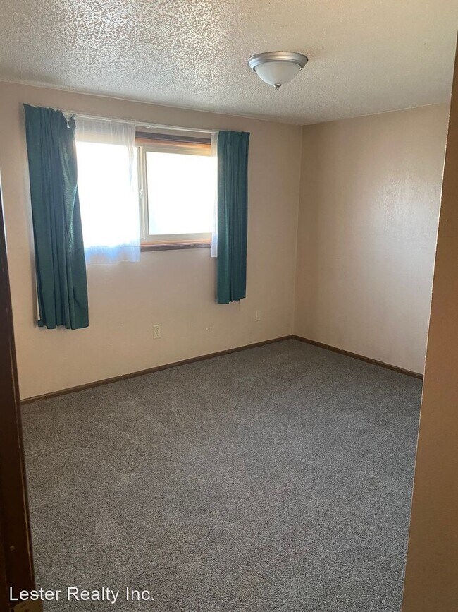 Foto del edificio - 4 br, 2 bath House - 3540 Hope St.