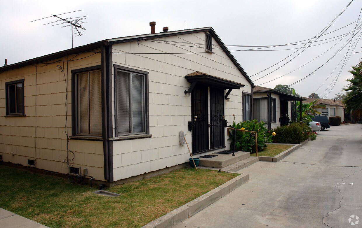 Building Photo - 12444 Grevillea