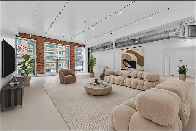 Foto del edificio - 6 E 14th St