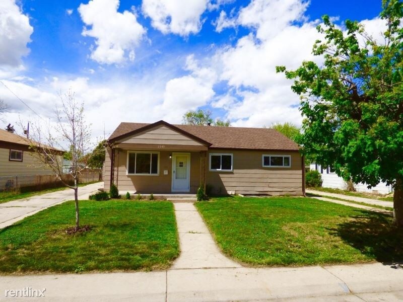 Foto principal - 1099 Newark St