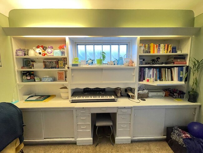 Foto del edificio - AVAILABLE JUNE 1st - 2 Bed 1 Bath Near Campus