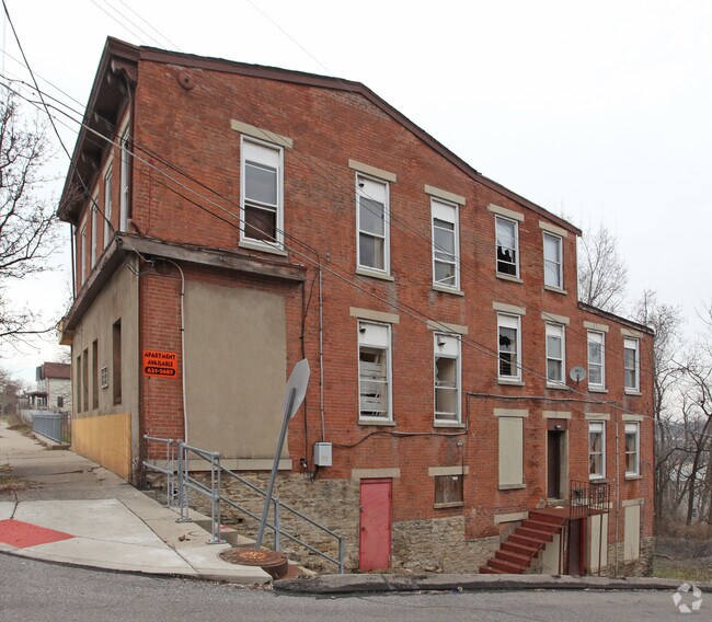Building Photo - 2600-2604 Beekman St