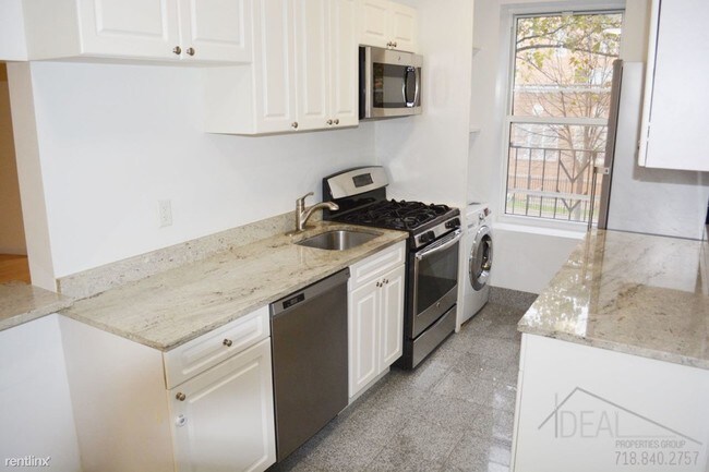 Foto del edificio - 55 Dahill Rd