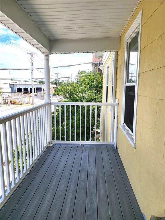 Building Photo - 511 Pond St