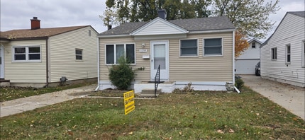 Building Photo - 11259 Sherman Ave