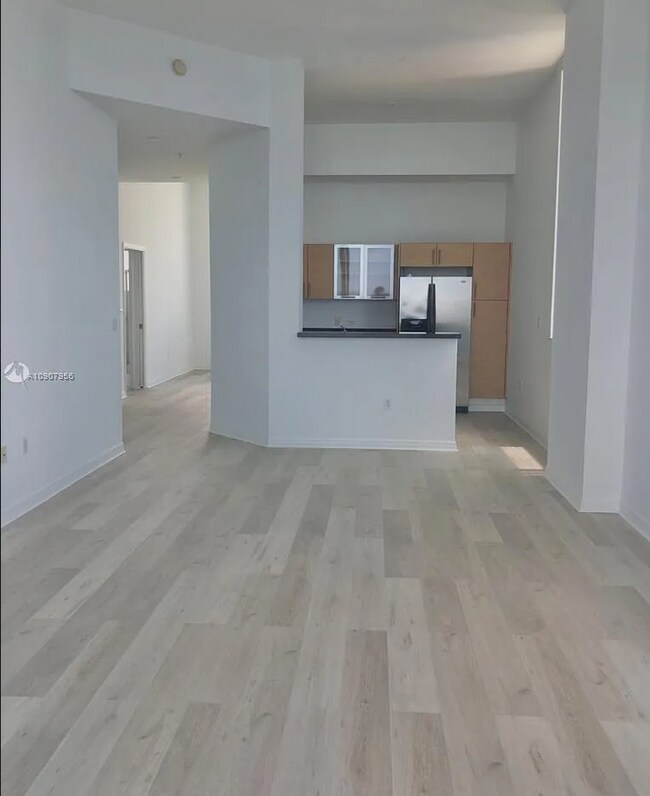 Foto del edificio - 725 NE 22nd St