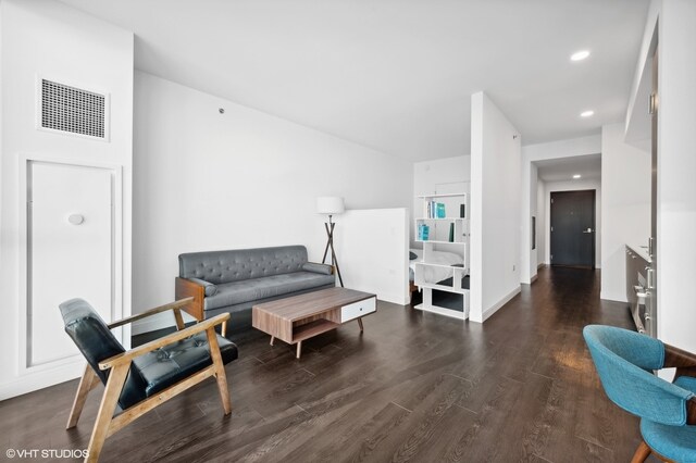 Building Photo - 455 E Waterside Dr