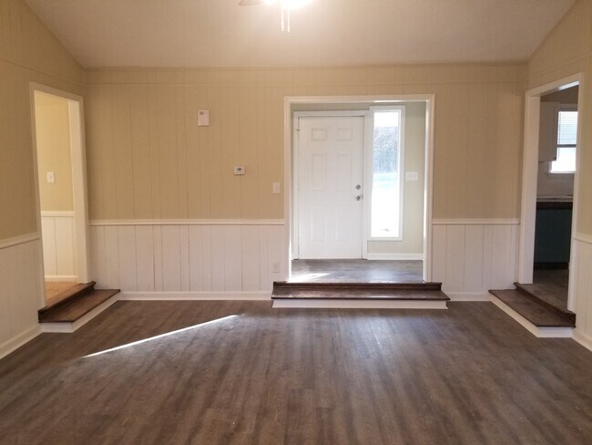 Building Photo - 1151 Elder Heights Dr
