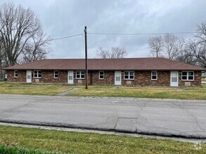 Building Photo - 402 4/08 N Nettleton St