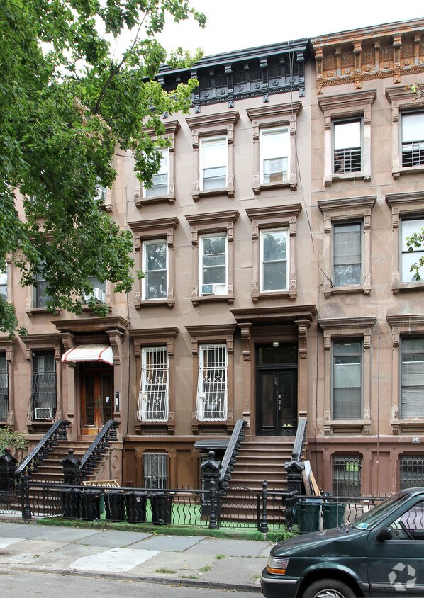 Primary Photo - 199 Hancock St