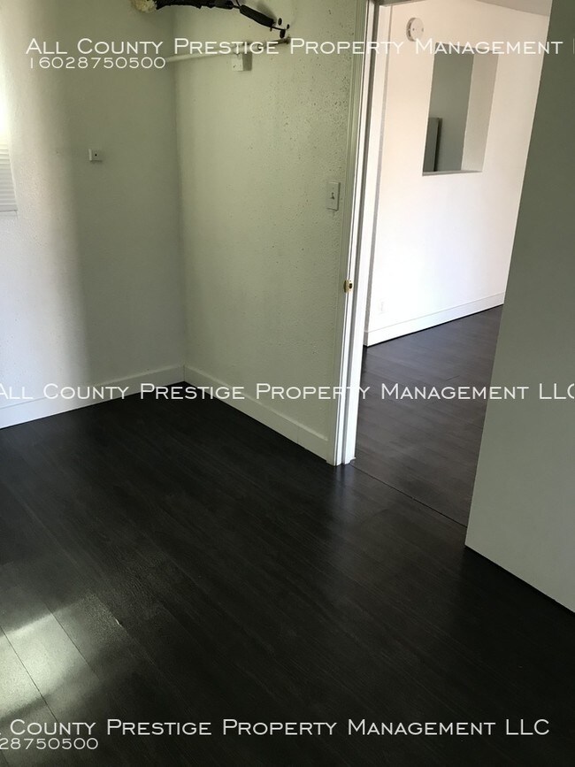 Foto del edificio - 1545 W Roosevelt St