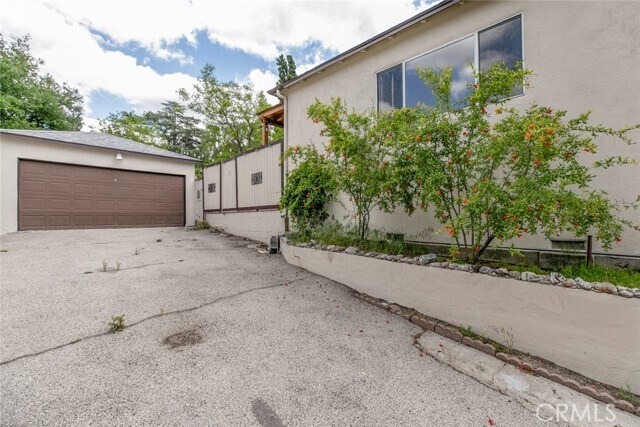 Foto del edificio - 10630 Samoa Ave