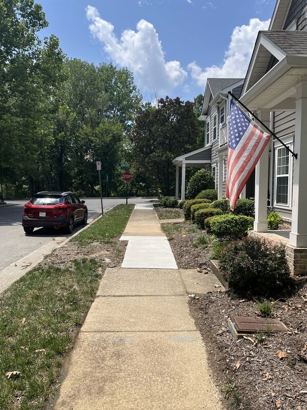 Foto del edificio - 8307 St Danasus Dr