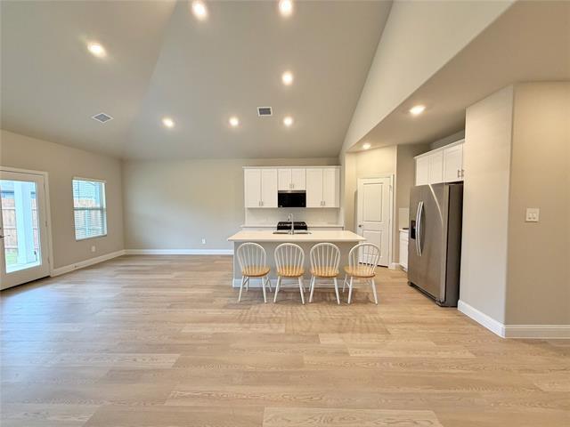 Foto del edificio - 769 Poppy Ln