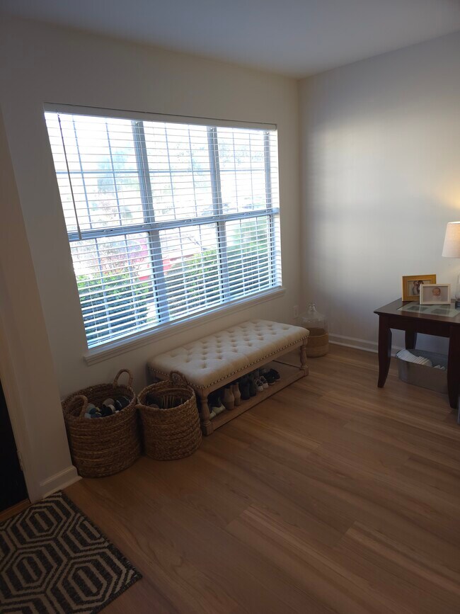 Foto del edificio - 1000 Mallery St Ext