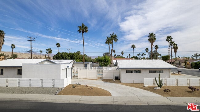 Building Photo - 68080 Risueno Rd