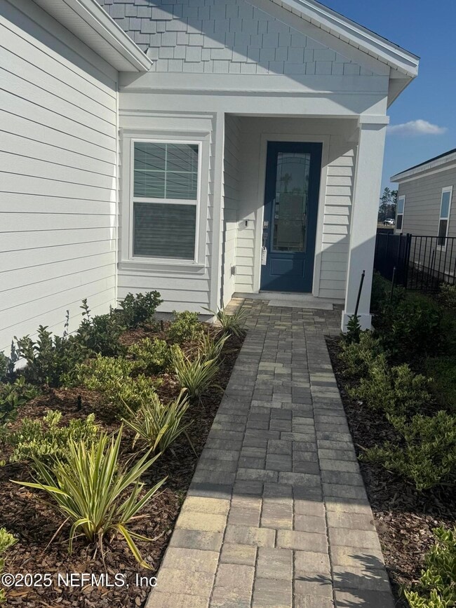 Foto del edificio - 113 Pentwater Rd