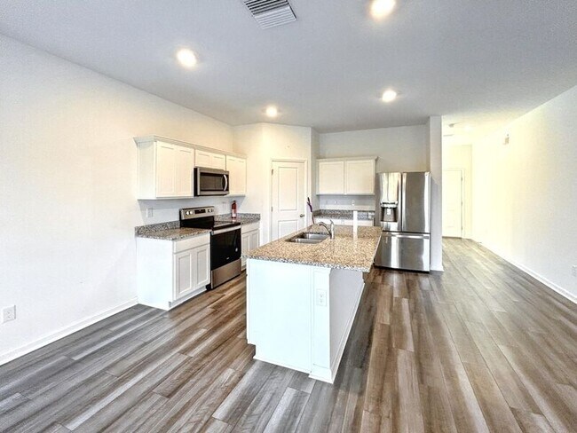 Foto del edificio - 35283 Daisy Meadow Loop