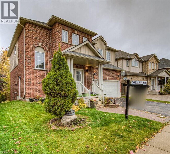Photo du bâtiment - 722 Salzburg Dr