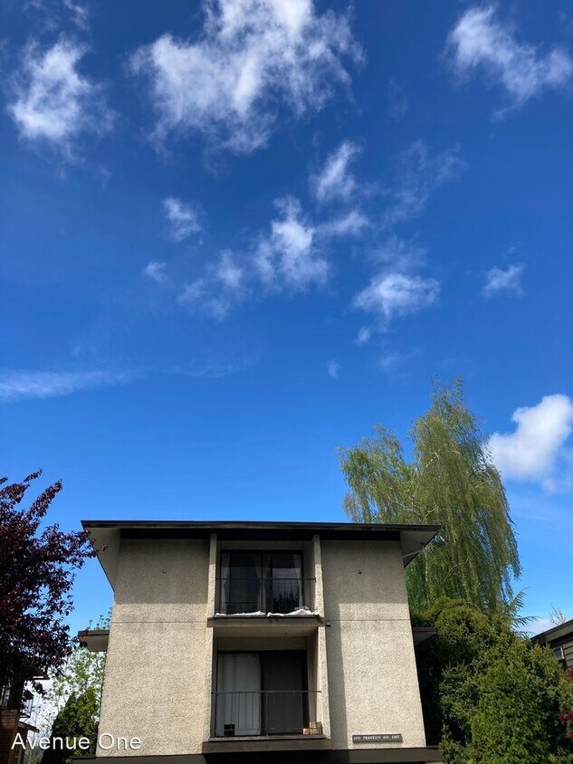Foto principal - 1 br, 1 bath House - 2633 Franklin Ave E #201