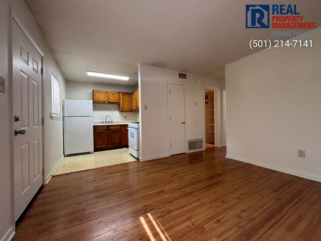 Foto del edificio - 3415 Town Country Ave