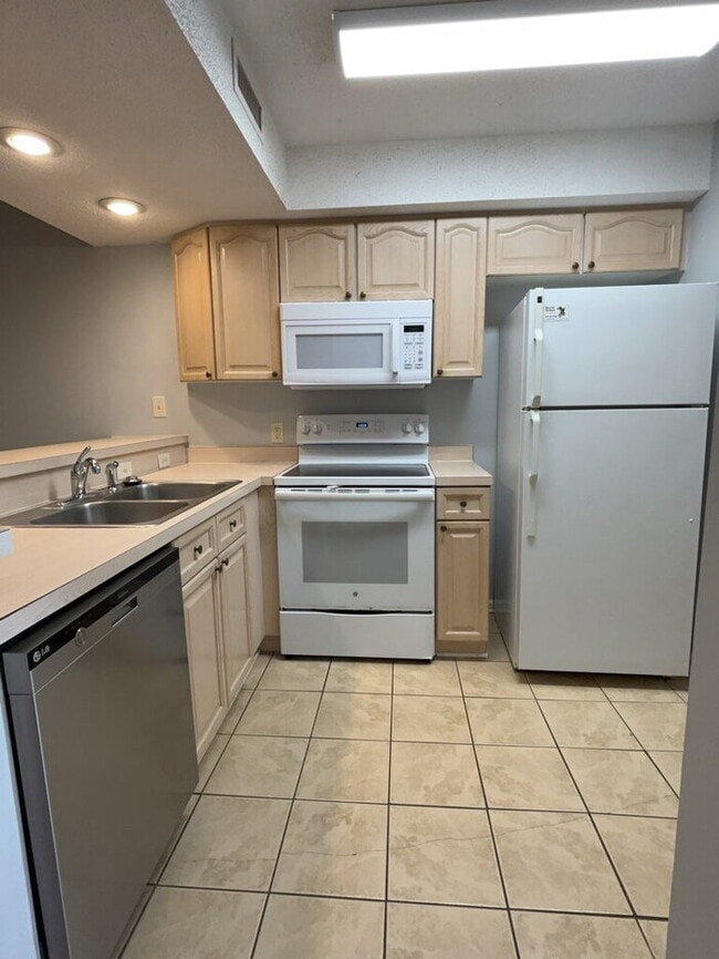 Building Photo - 157 Egret Run Ln