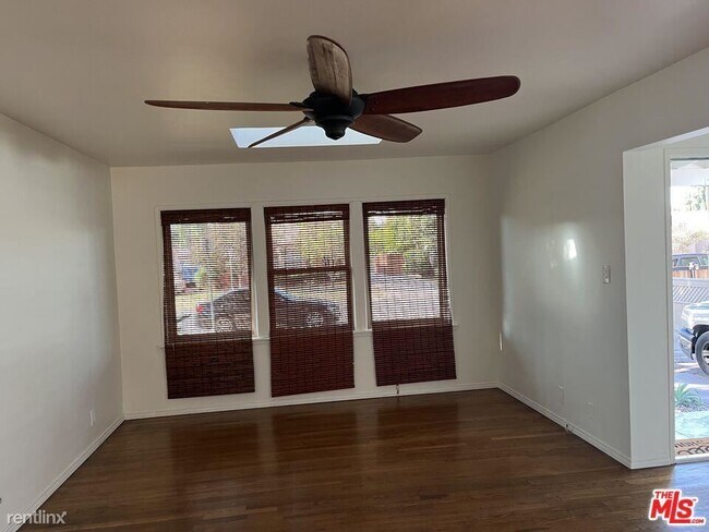Foto del edificio - 2 br, 2 bath House - 14317 Miranda St