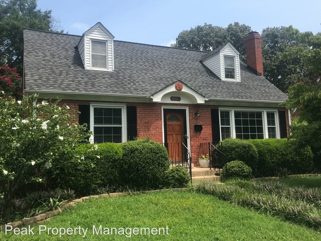 Primary Photo - 4 br, 1 bath House - 4421 Stonewall Avenue