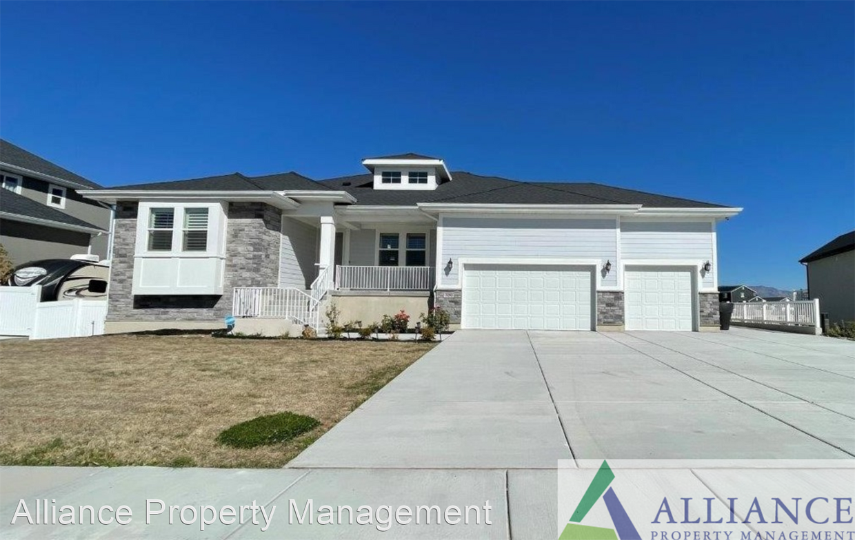 Primary Photo - 6 br, 4.5 bath House - 3292 W Blue Crane Dr.