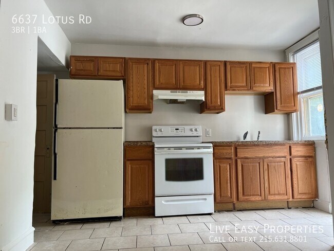 Foto del edificio - Beautiful 3 Bed / 1 Bath and Amazing Street!