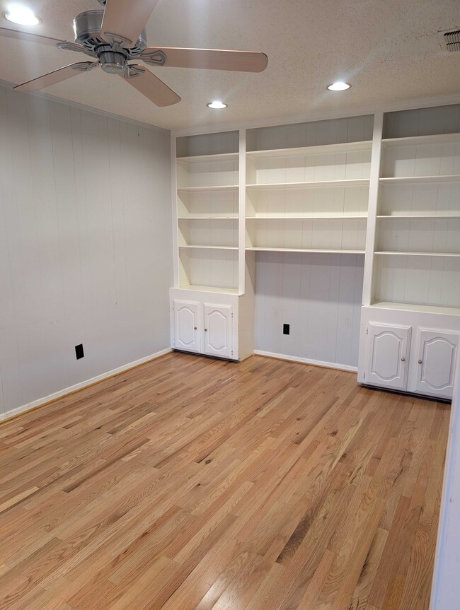 Foto del edificio - 10316 Lavano Ln