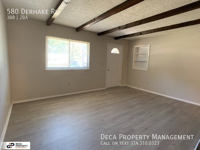 Building Photo - 3 Bedroom House