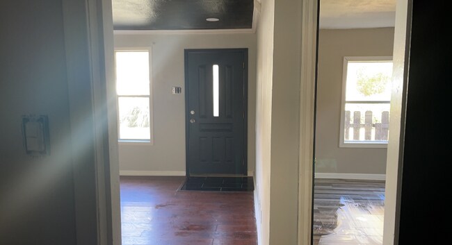 Building Photo - 51 Florval Dr
