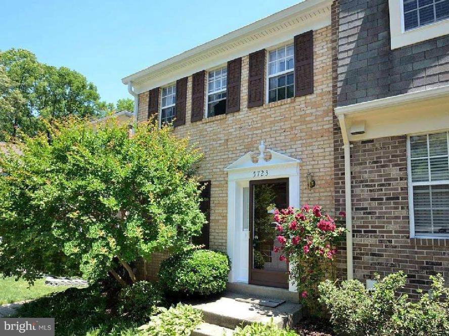Foto principal - 5723 Heritage Hill Ct