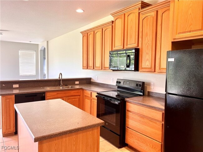 Building Photo - 3283 Hampton Blvd