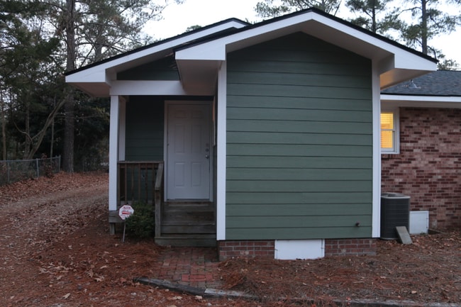 Foto del edificio - 209 S McPherson Church Rd