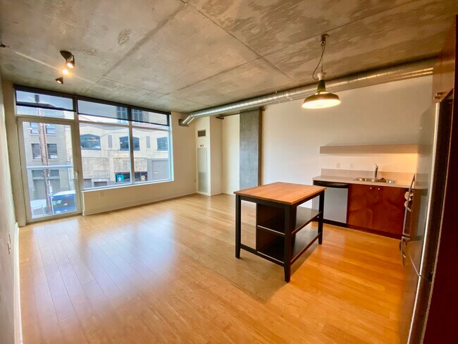 Foto del edificio - 1926 W Burnside St