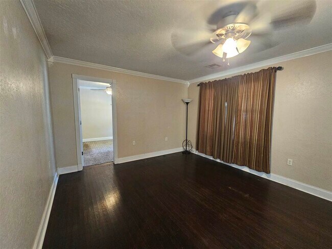 Foto del edificio - 1310 NW Maple Ave