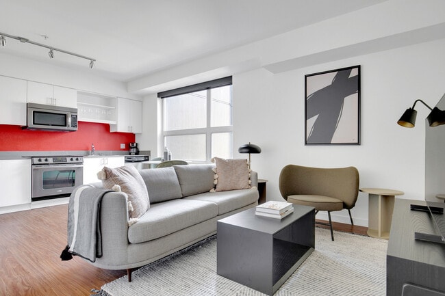 Building Photo - 330 3rd Ave W