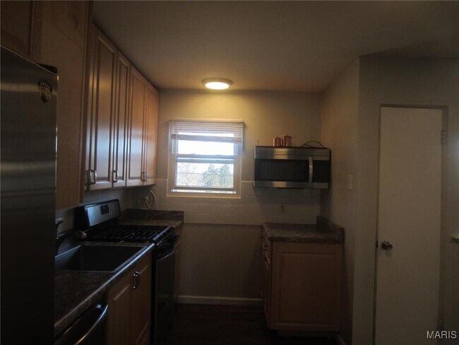 Foto del edificio - 3909 Southern Aire Dr