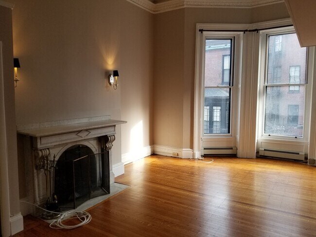 Building Photo - 26 Marlborough St