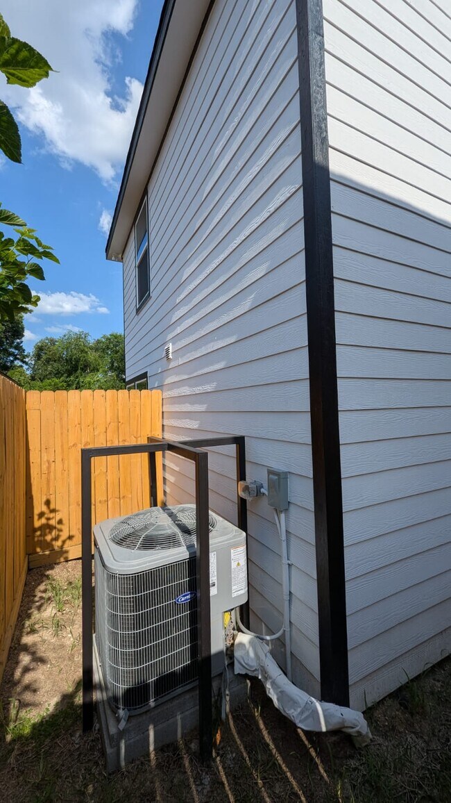 Foto del edificio - 2310 Wavell St