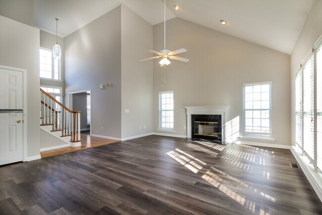 Foto del edificio - 6 Mountain Rose Ct