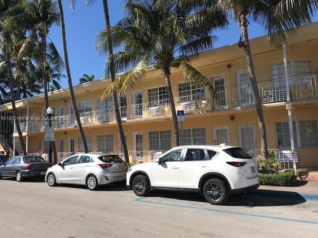 Foto principal - 635 8th St