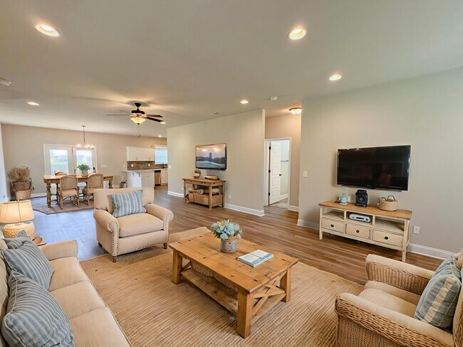 Foto del edificio - 101 Rutledge Ln