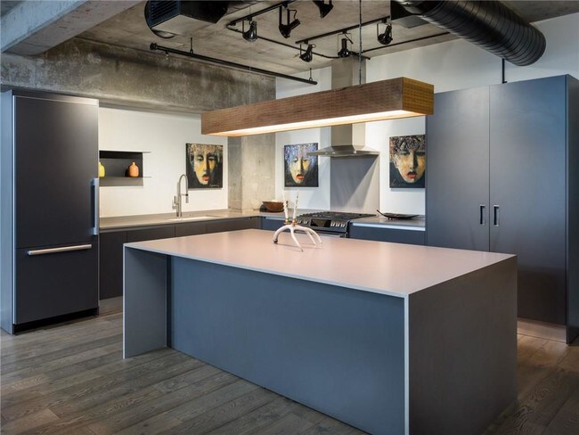 Foto del edificio - 1999 McKinney Ave