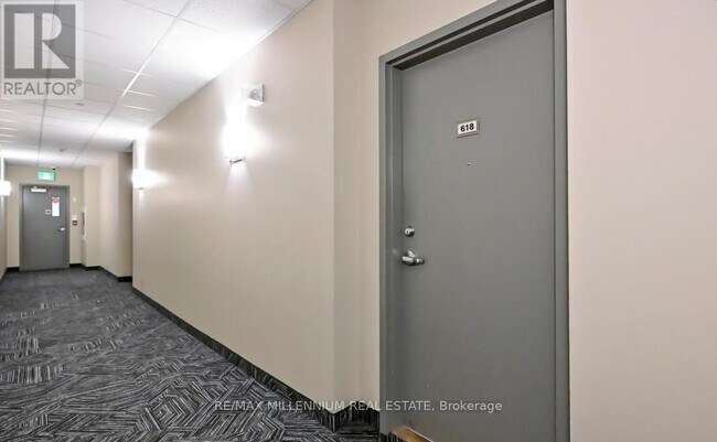 Photo du bâtiment - 7400 Markham Rd