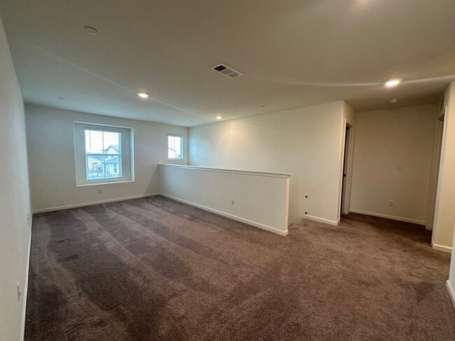 Building Photo - NW Visalia Home Coming Soon!
